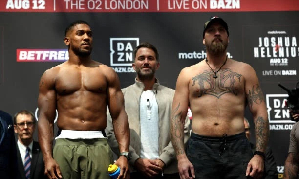 安东尼·约书亚vs罗伯特·海伦纽斯!赛前称重图集