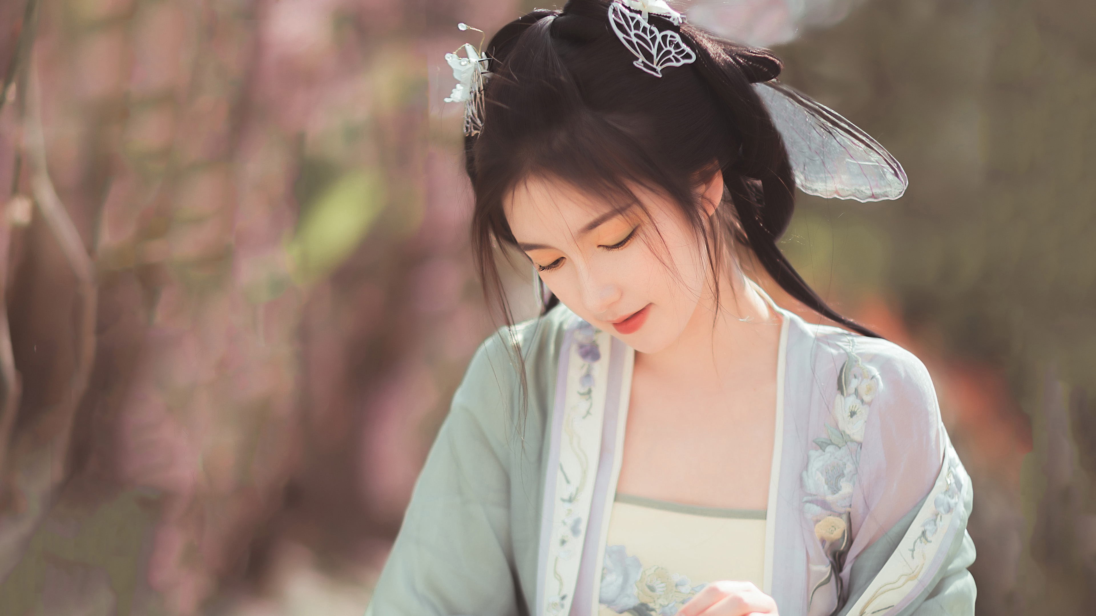 民间故事:炮楼狐女