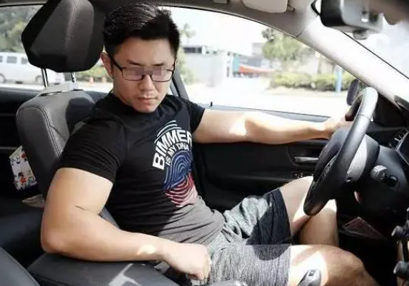 23年广州男子开宝马报复社会,致6死29伤,判死刑后大喊三个字