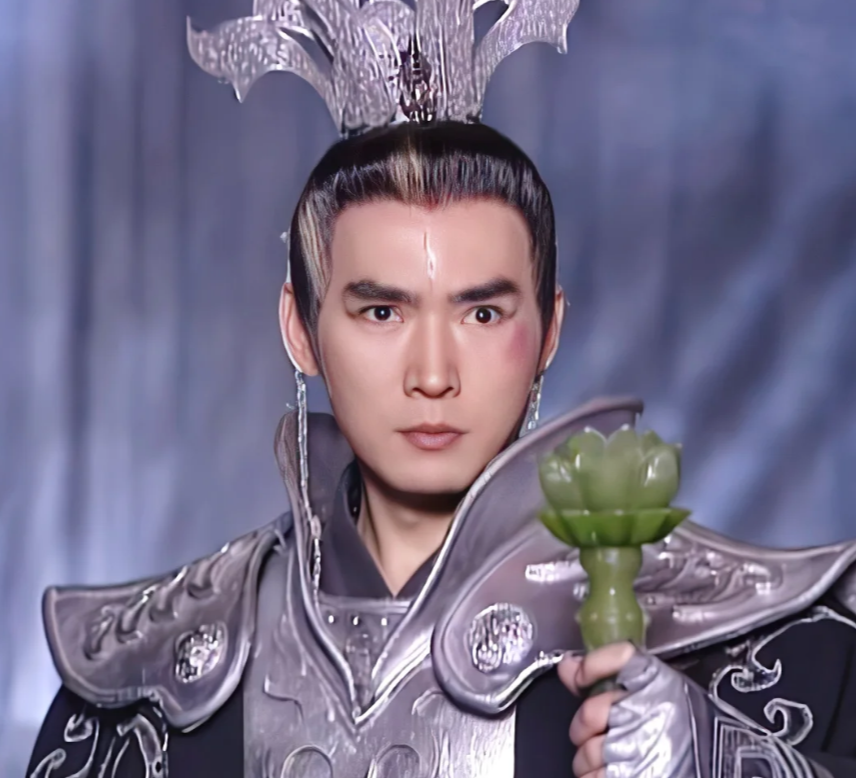 宝莲灯:杨戬忍辱800年扮恶人,助沉香救母,不料沉香一斧劈穿杨戬胸膛