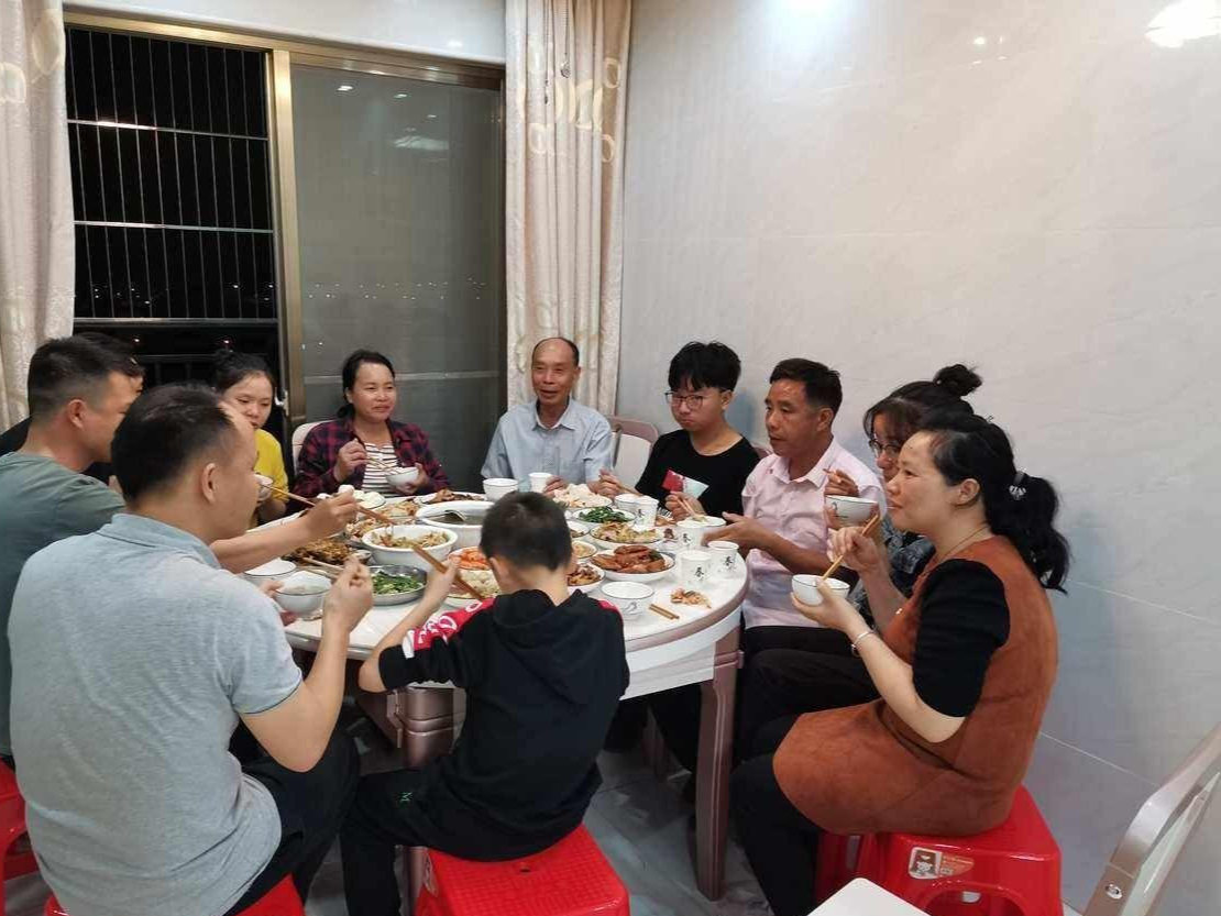 东台镇家庭聚餐