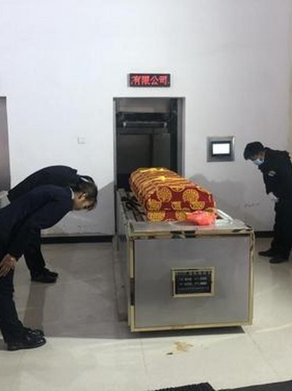 火化都要排队,北京殡仪馆开启24小时服务!