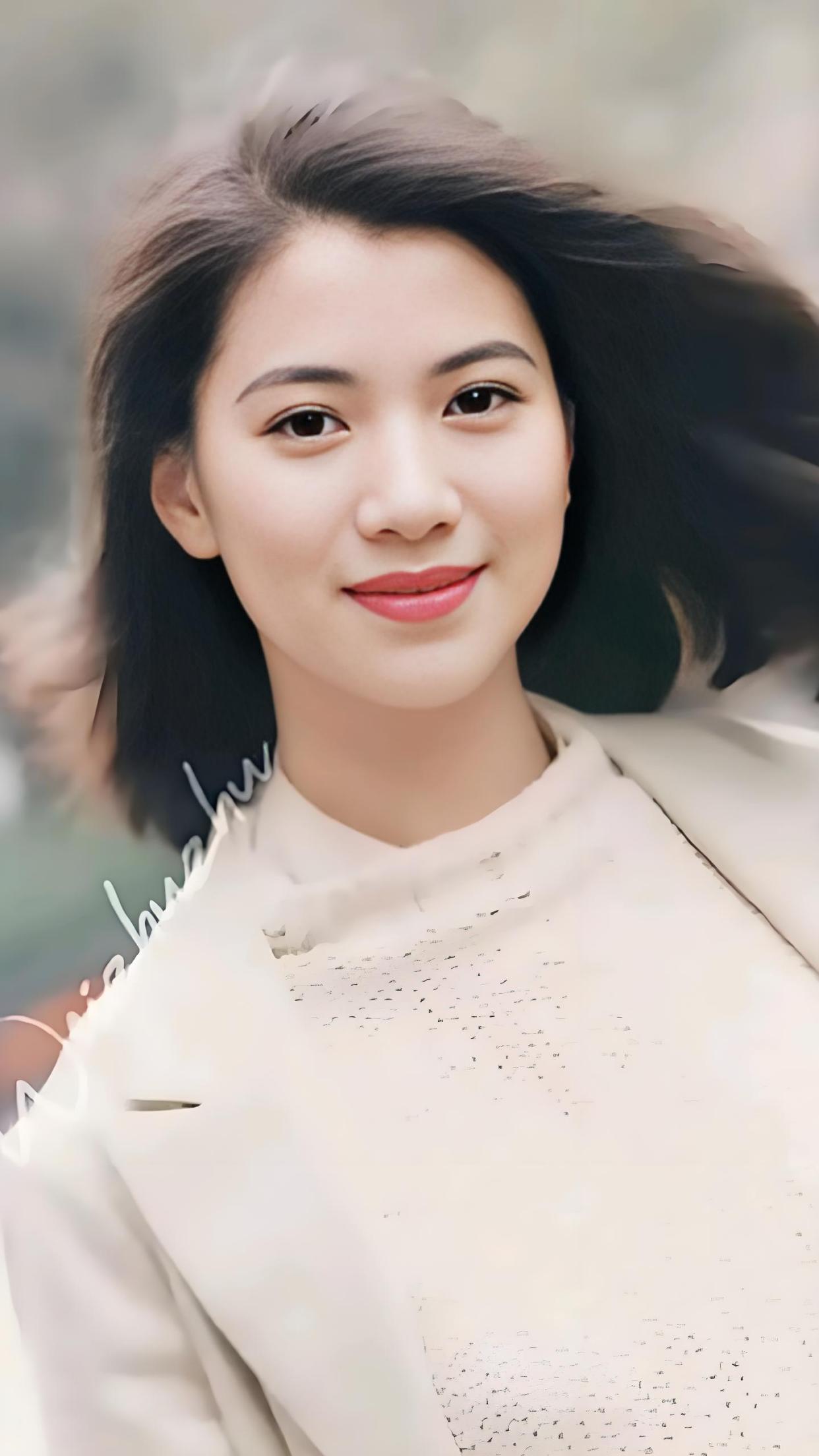 袁咏仪:在爱里兜兜转转,最终找到真爱的人生