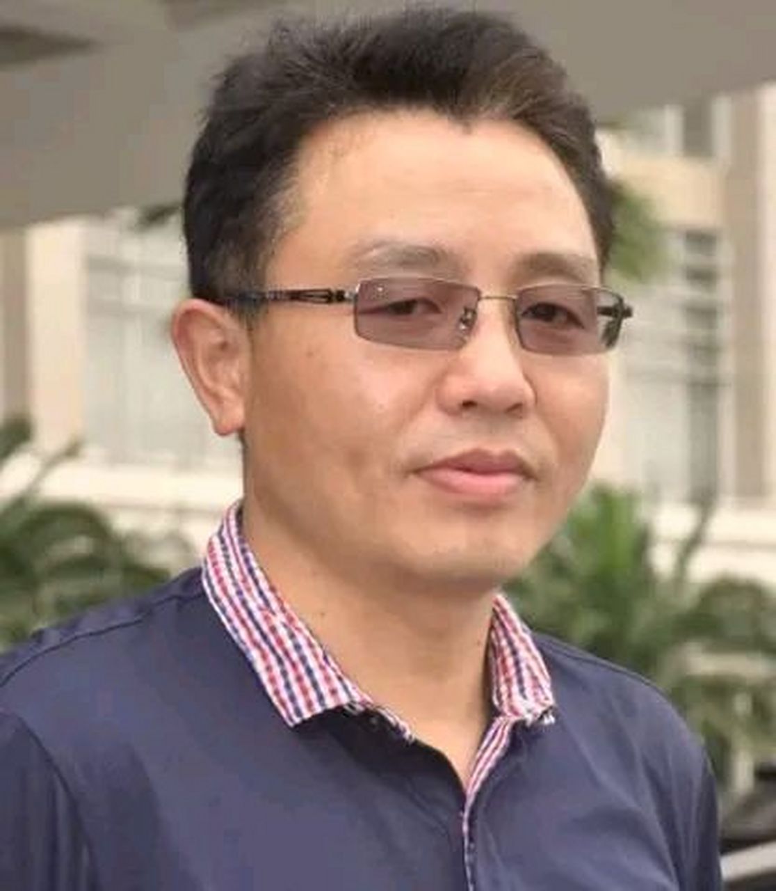 蔡浩:1971年出生,安徽安庆人,大专学历.