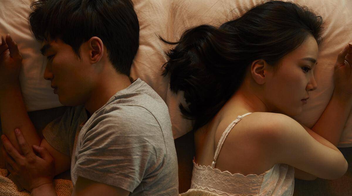 故事:男子出差半年回家,不料妻子态度冷淡,妻子背后有何秘密?