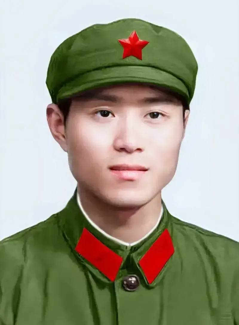 退役军人配发军装:想法挺好,可现实里这些坎儿绕不开