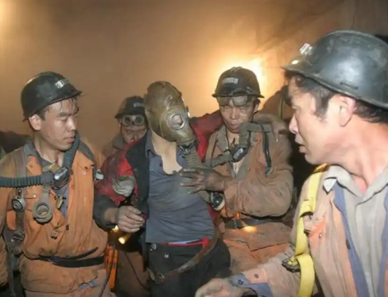 案件回顾:95年鹤岗惨案:90万工资诱杀11条人命,弟弟残杀亲哥