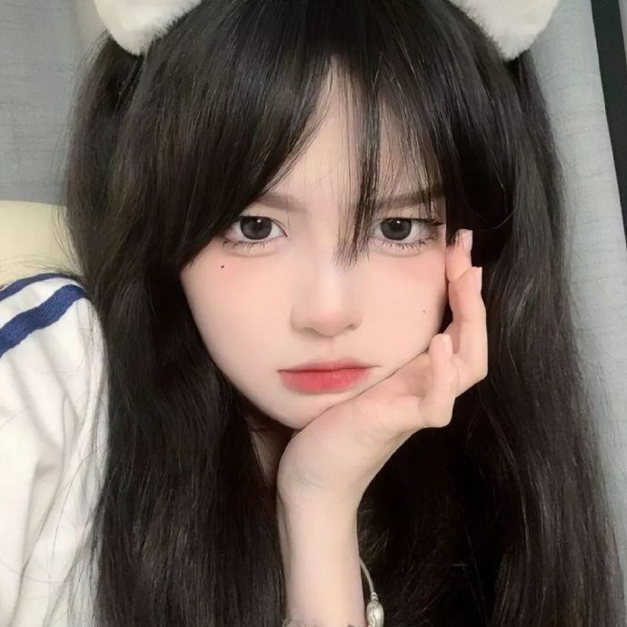 攻不下禁欲男,无奈嫁人后,他质问我是不是和夫君折腾坏了床