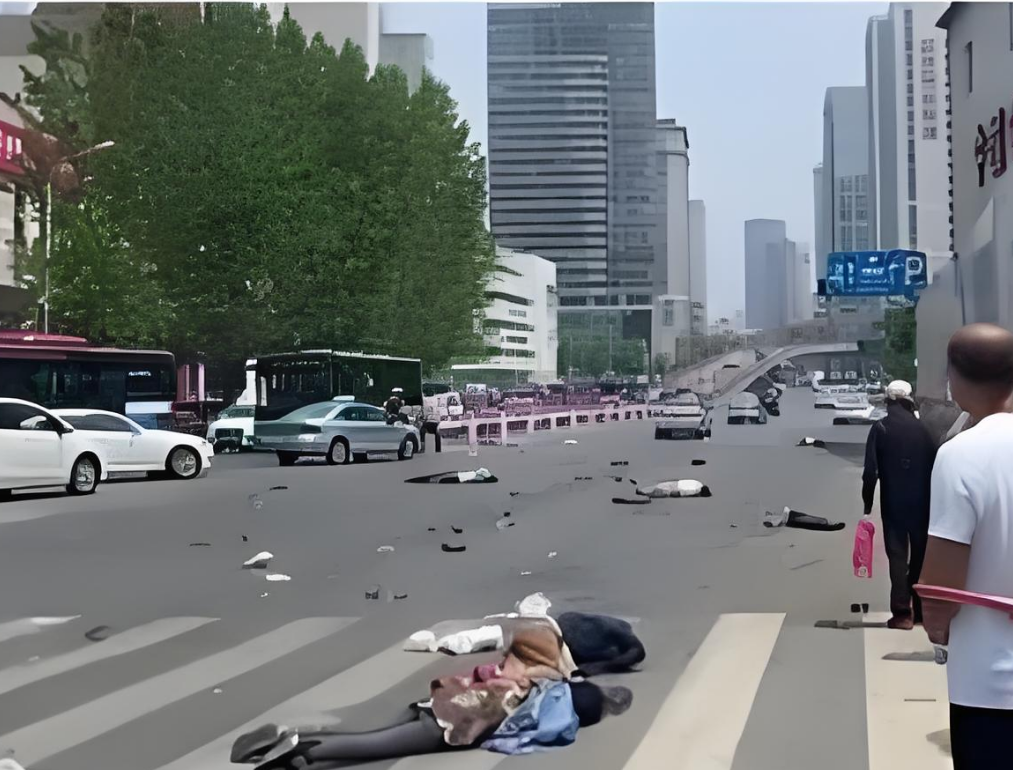 回顾:2023年大连宝马撞人案刘东判处死刑,临刑前浑身颤抖泪流满面