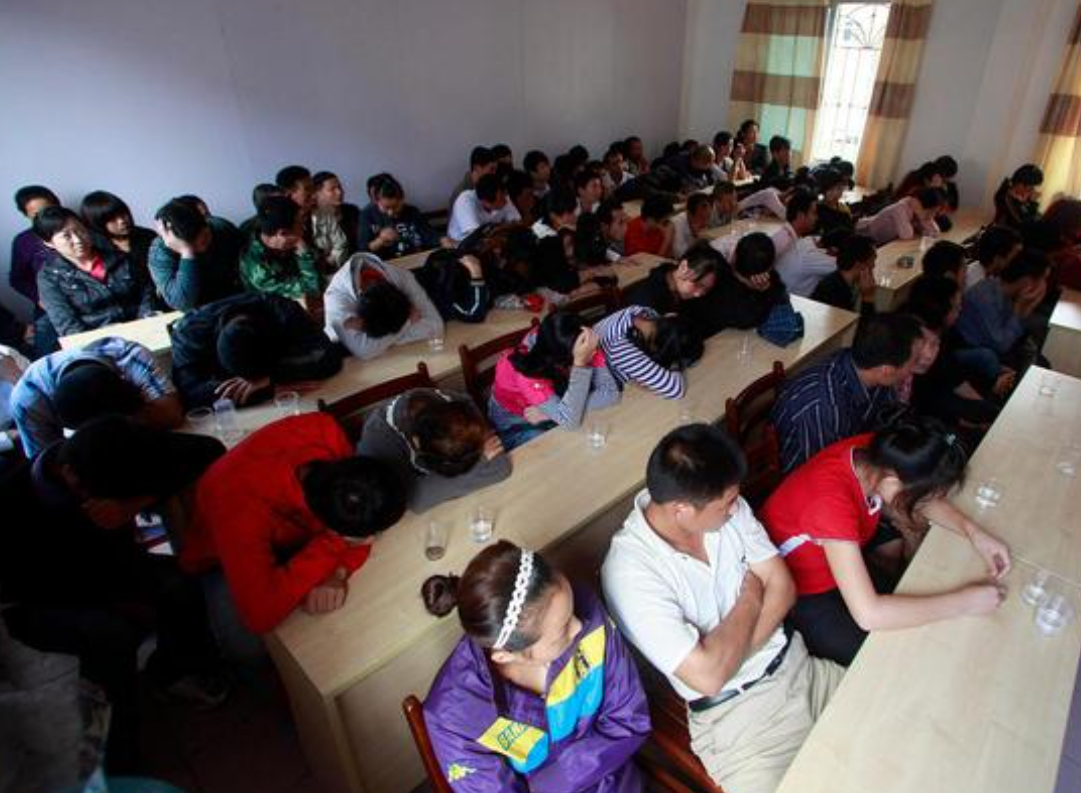 回顾:2010年女儿被传销洗脑,将母囚禁致死,一个农村家庭的悲剧