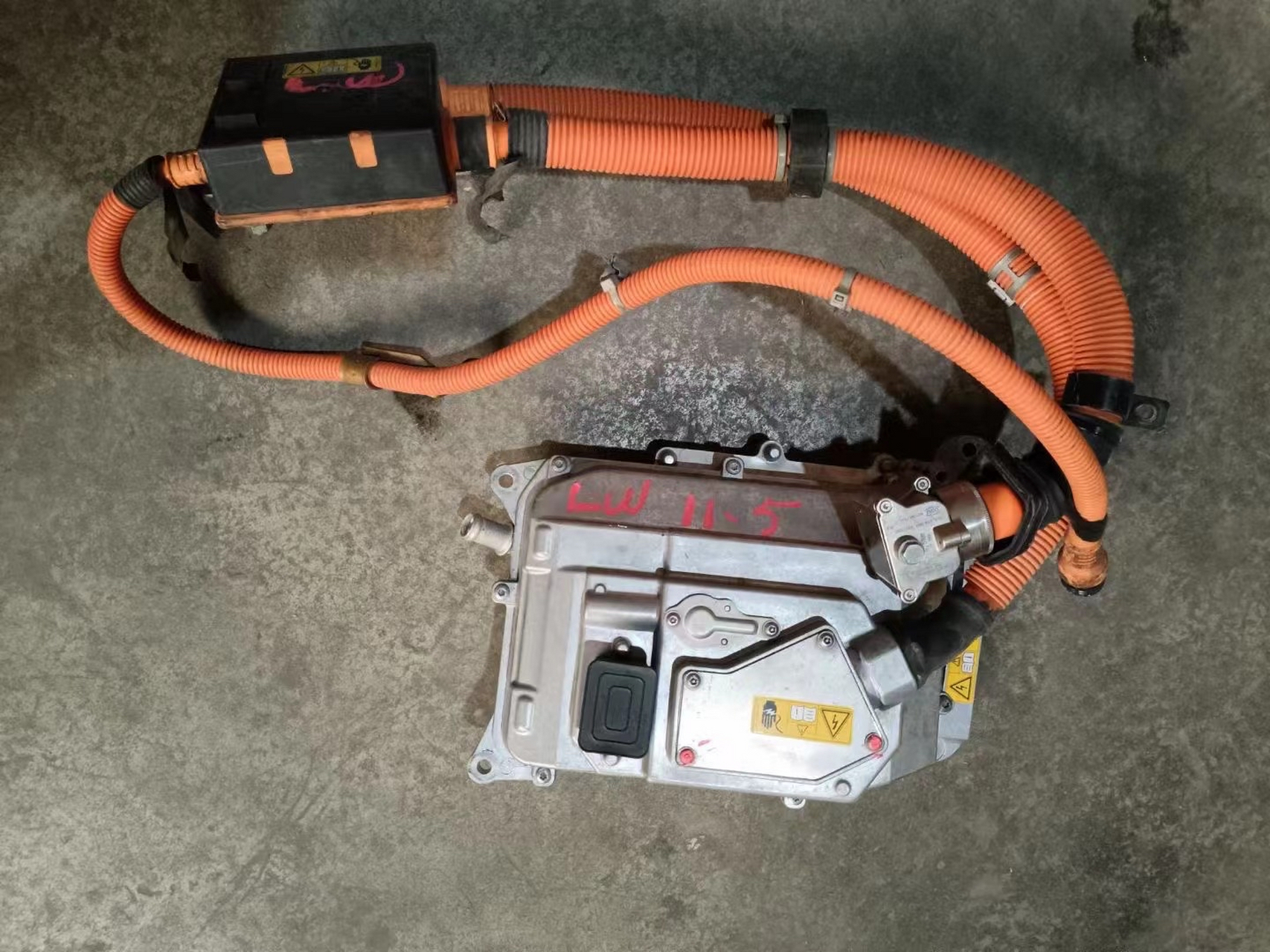 奔驰s400拆车逆变器