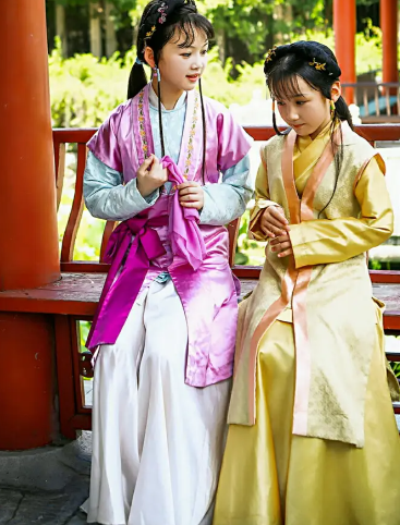 林黛玉的丫鬟雪雁,被严重低估的红楼人物