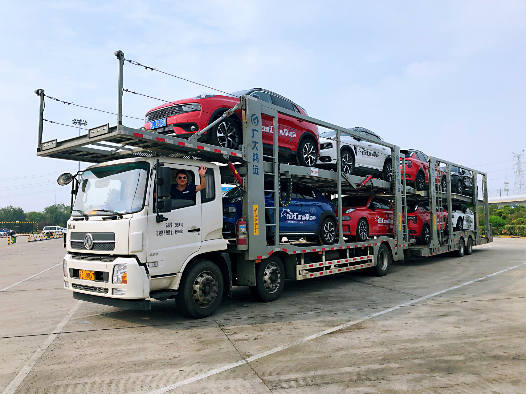 可靠——— 本公司提供商品车,私家车,试验车,出口车等汽车运输服务