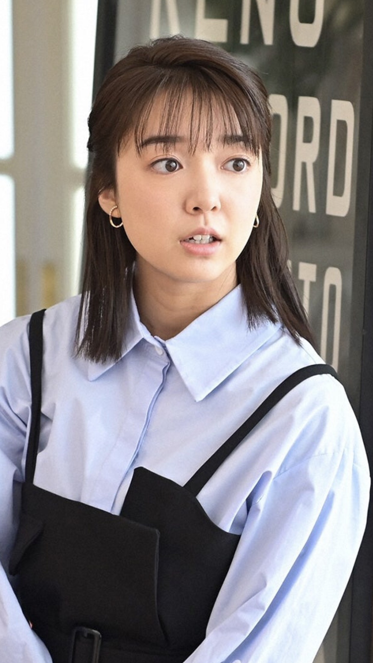 日本人喜欢圆脸大眼睛美女,上白石萌音吸粉无数