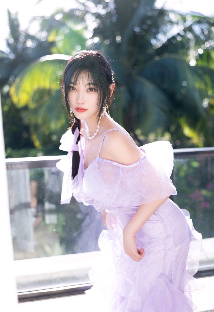 气质美女杨橙橙,粉色纱裙写真