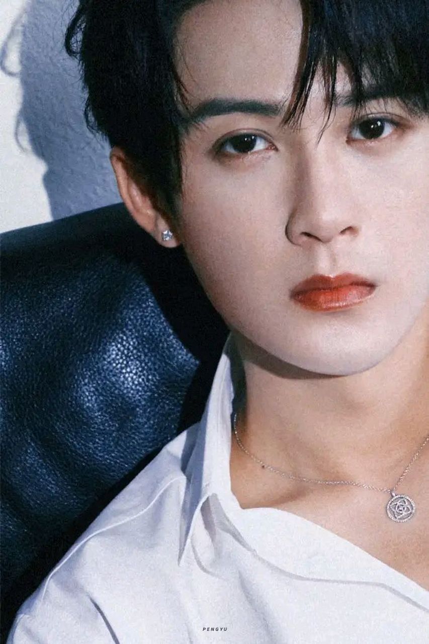 檀健次天生贵气,怪不得演过很多次皇子皇