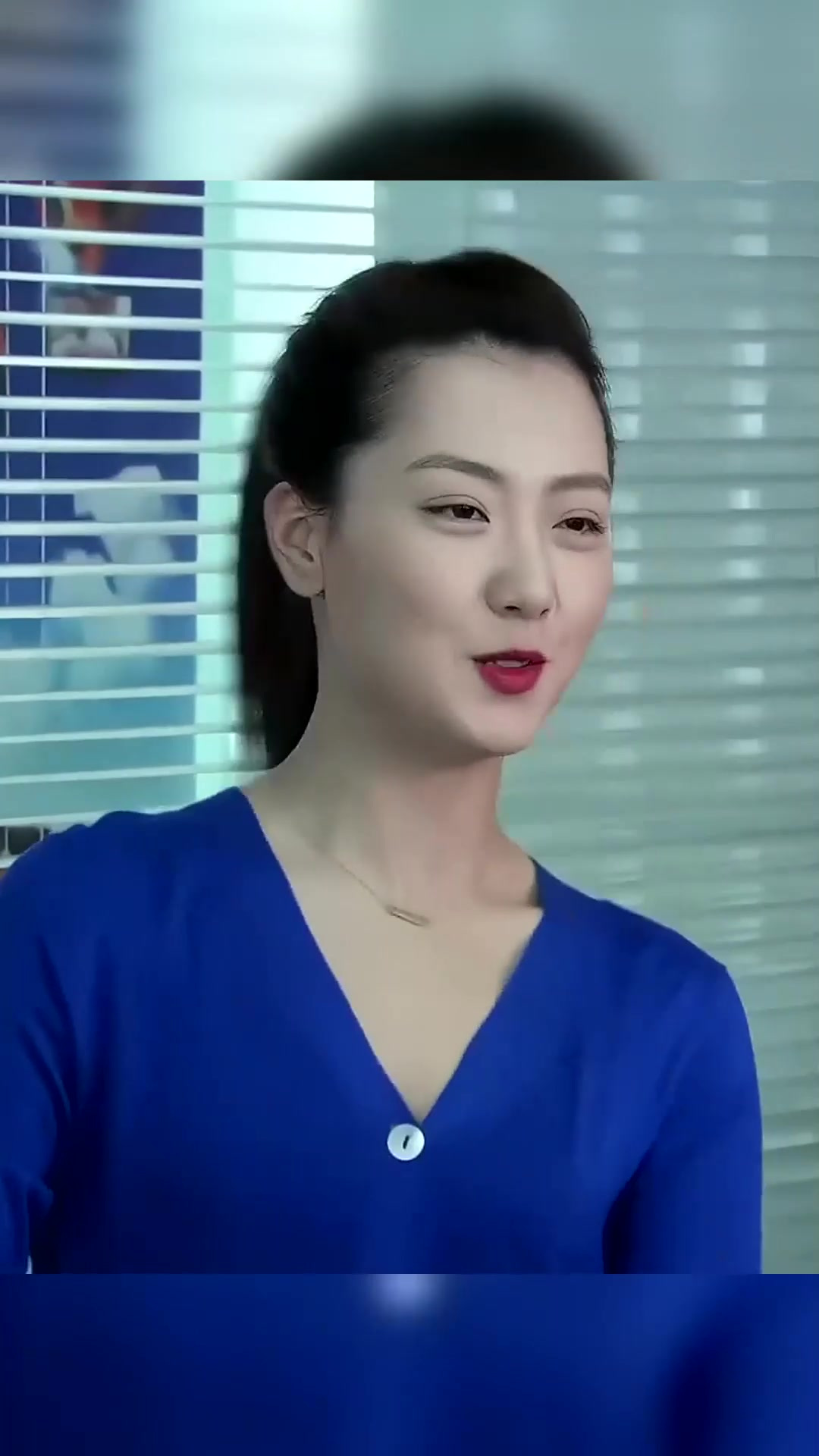 她怎么这么好看,白冰