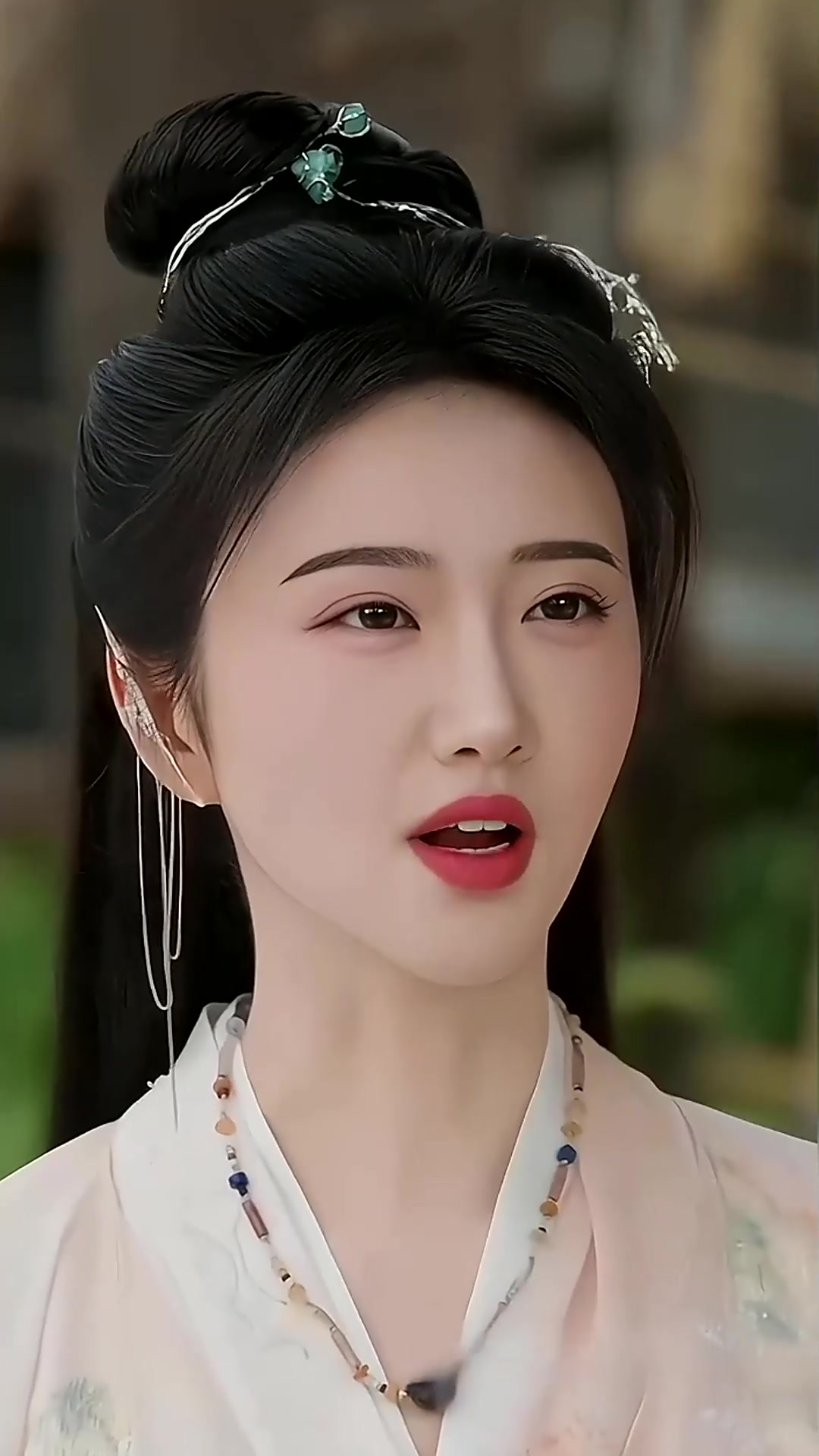 景甜古装别有一番韵味