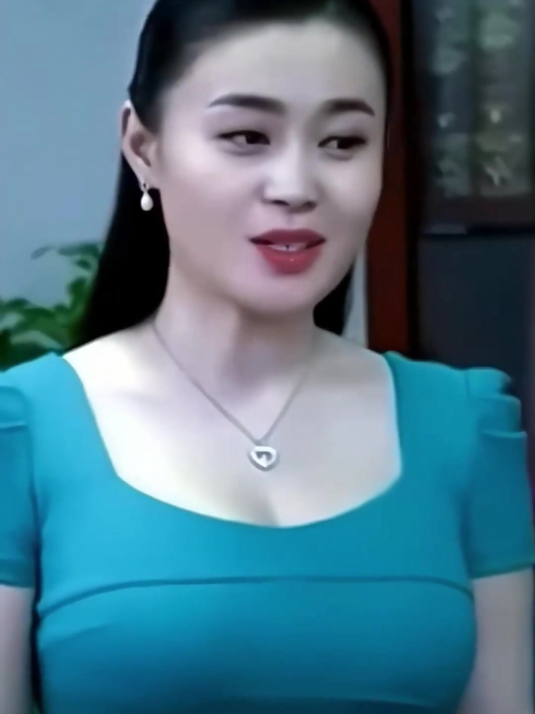 关婷娜,绝美颜值惊艳众人