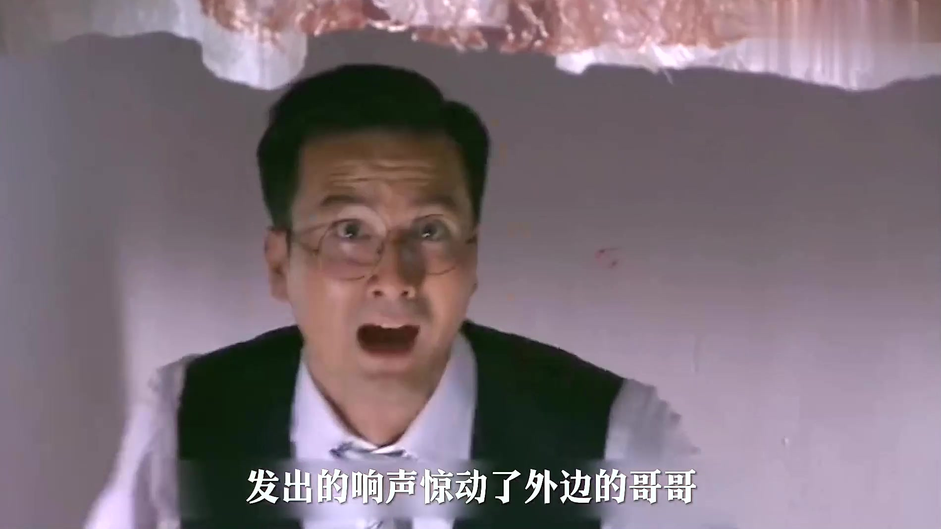 箭在弦上:漂亮被二鬼子调戏,荣家二少霸气出场教鬼子做人