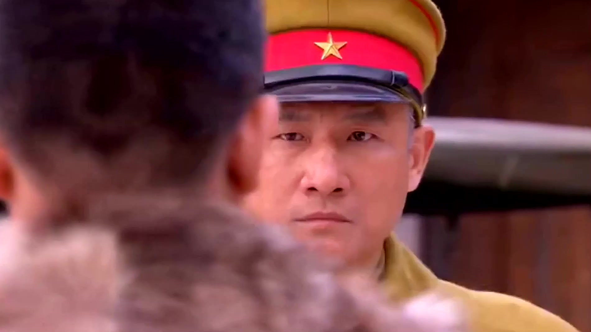 箭在弦上:荣家二少见义勇为,不料却遇上硬茬 箭在弦上