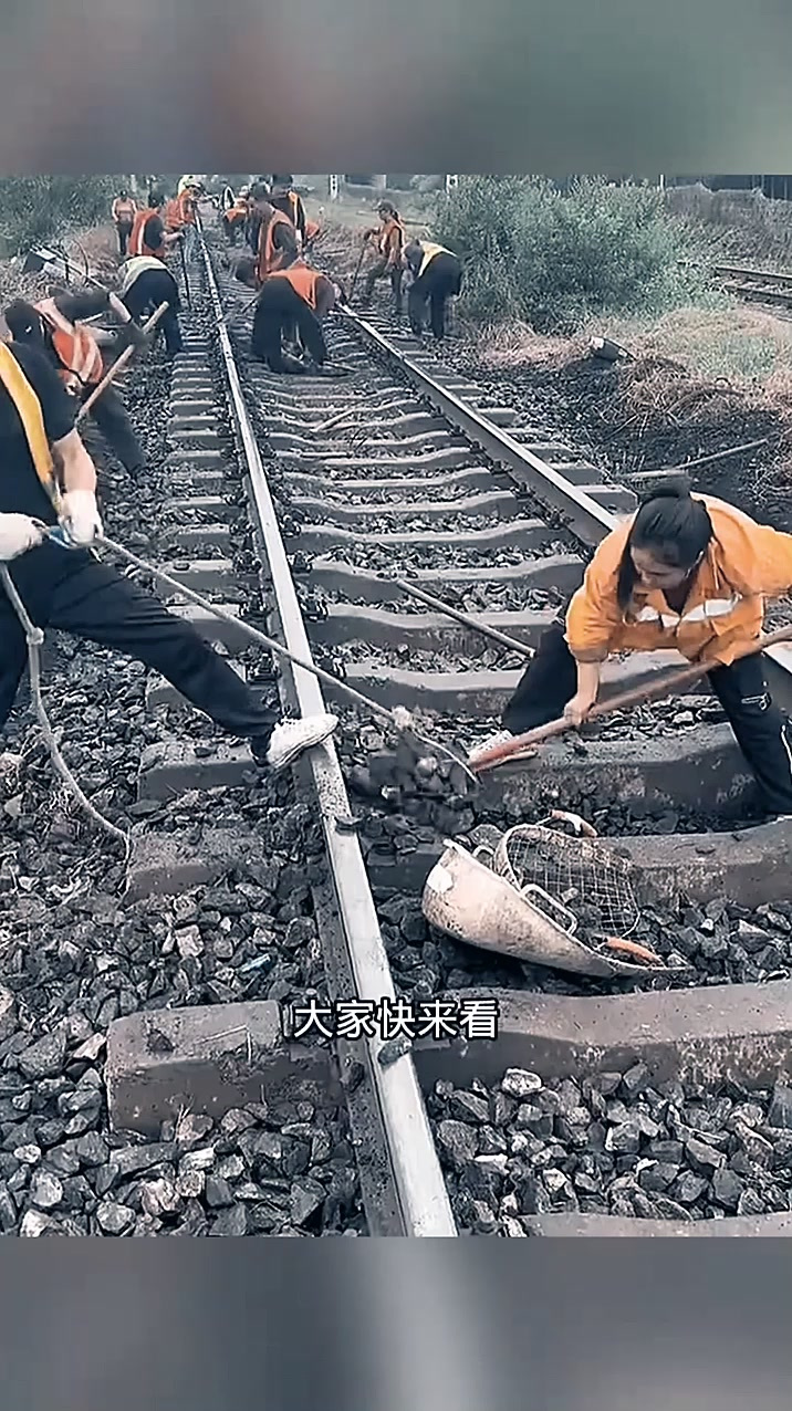 为什么铁路要铺石子而高铁不用为什么在线 为什么铁路要铺石子而高铁不用为什么在线