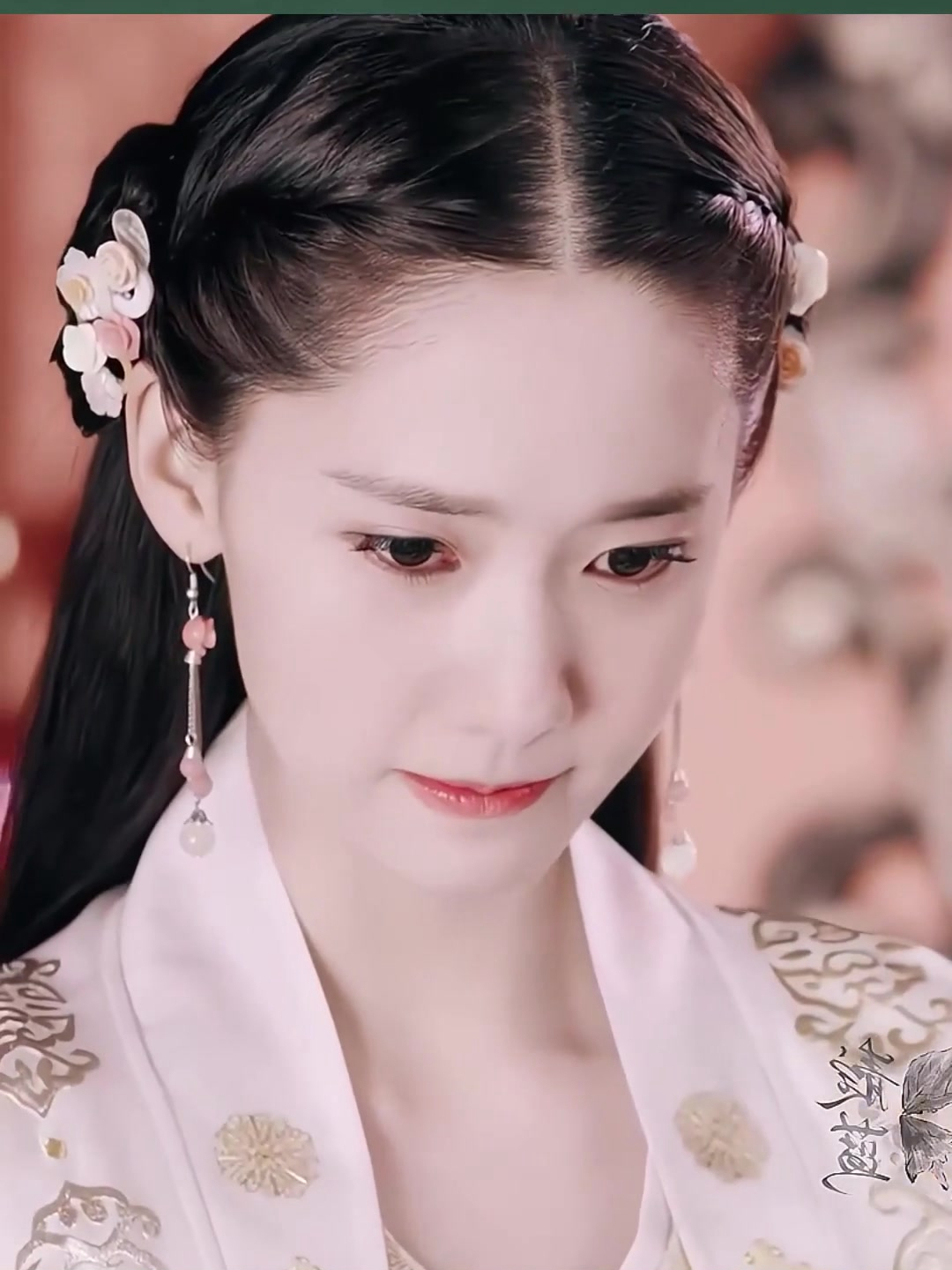 林允儿夏侯轻衣,白月光永存