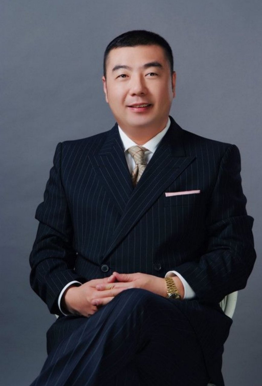 潘兴东,书法家,企业家,慈善家.