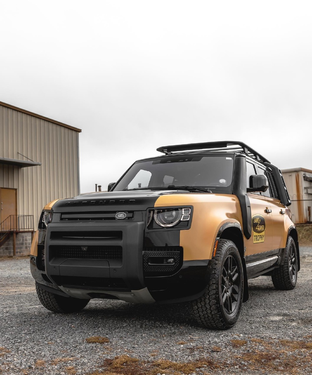 路虎卫士"沙漠骆驼"登场,个性化涂装更霸气,越野元素更浓郁