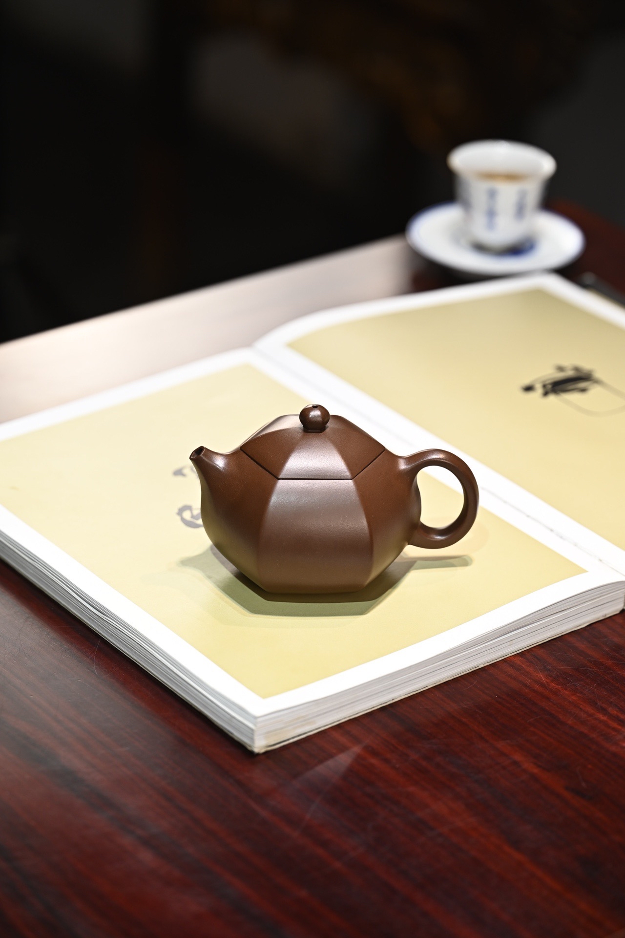 宜兴紫砂壶吴涛全手工六方西施原矿紫泥250cc