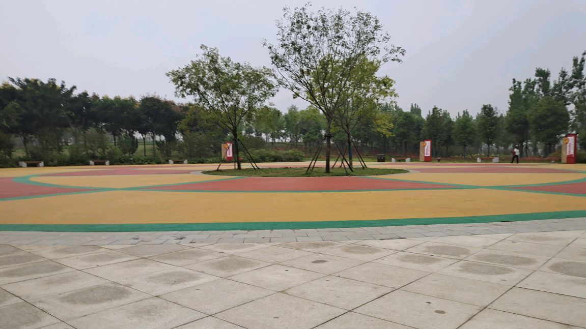 纪事:雨中游方城龙泉公园