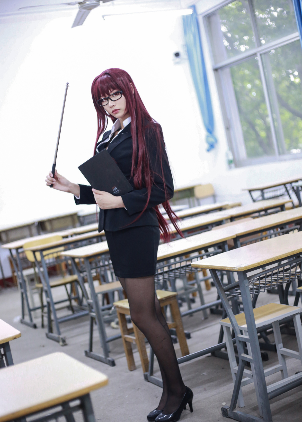 cosplay:斯卡哈的女教师同人,与她的"黑丝"制服福利,爱了爱了