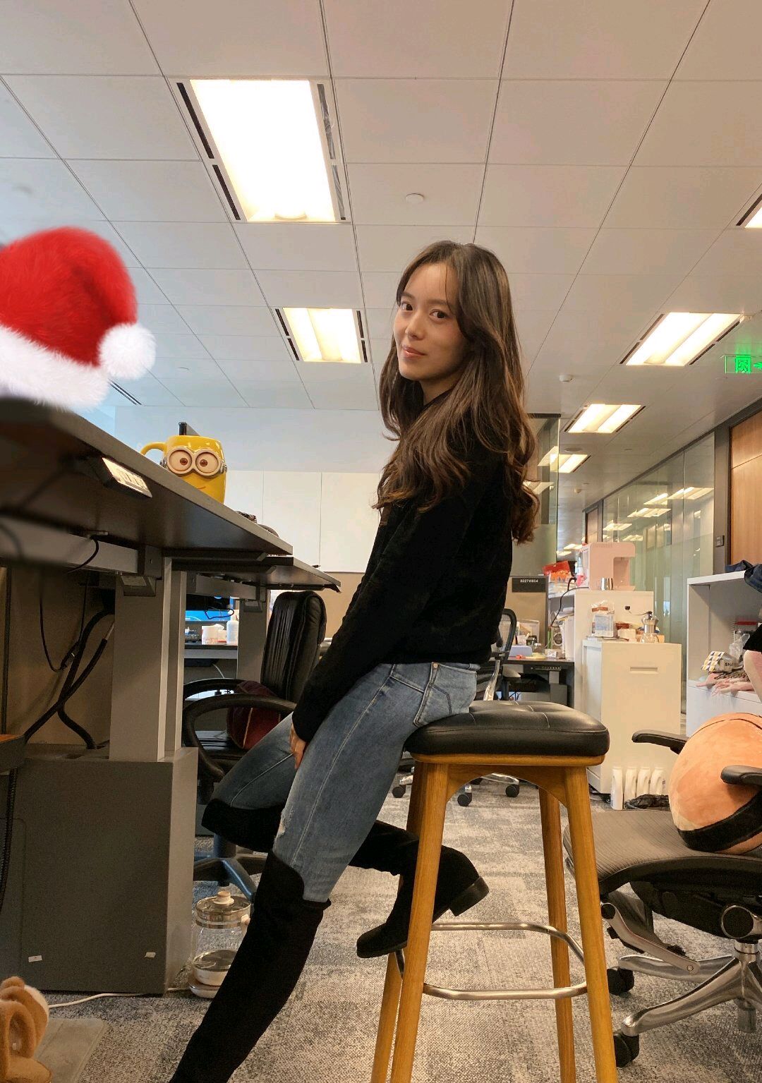 丁真出名了还是那个丁真,张典娜方否认与李晋晔恋情