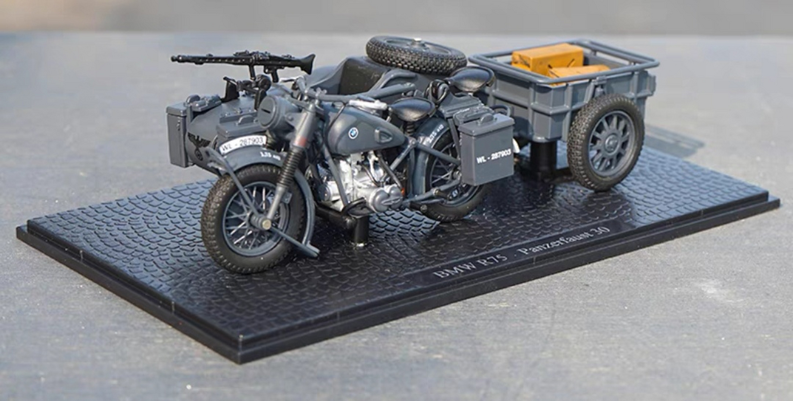 1:24二战德军长江750原型车宝马r75边三轮侉子摩托车模型玩具收藏摆件