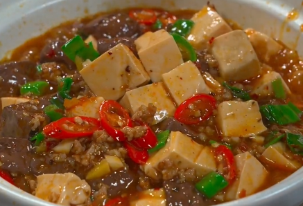 麻辣猪血豆腐你就像我这样做,麻辣鲜香烫,超下饭超好吃