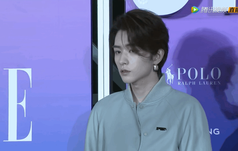 青春有你3选手红毯生图,邓孝慈绝了