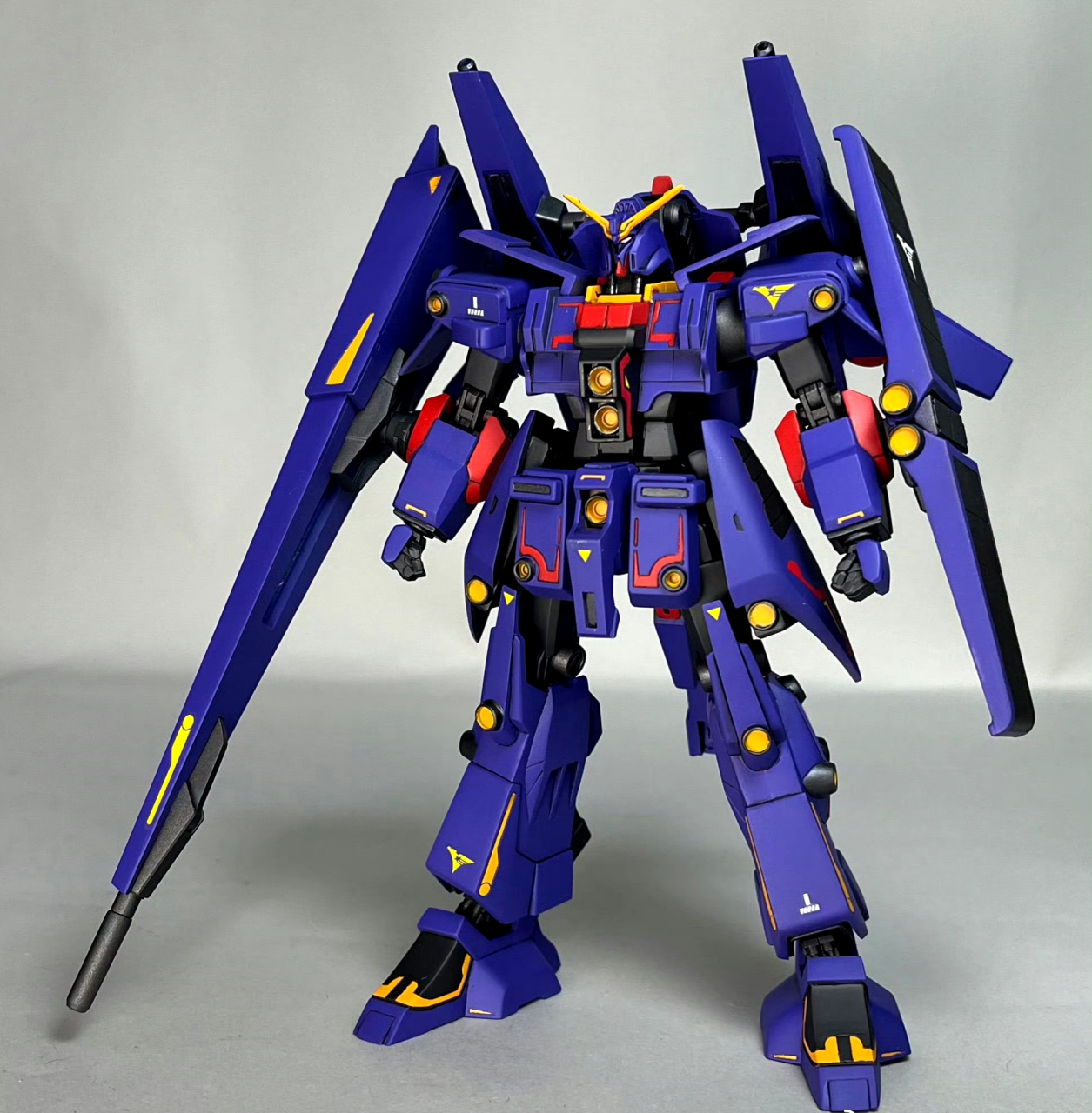 模型欣赏:机动战士高达 精神力高达马克2改造,添加了卡普兰的光束炮和