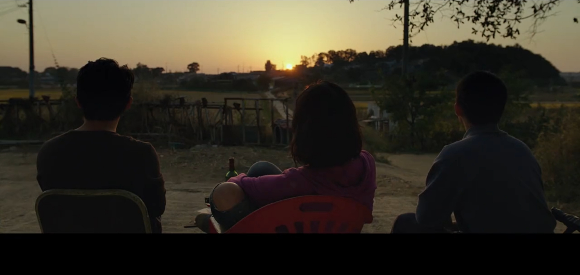 电影《燃烧》,现实向,读完更沉默更低落的经典台词