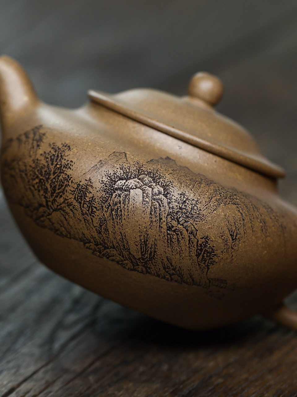 精品蒋敏芝·全手工扁玉壶·段泥材质·容量280ml·14孔出水原矿段泥