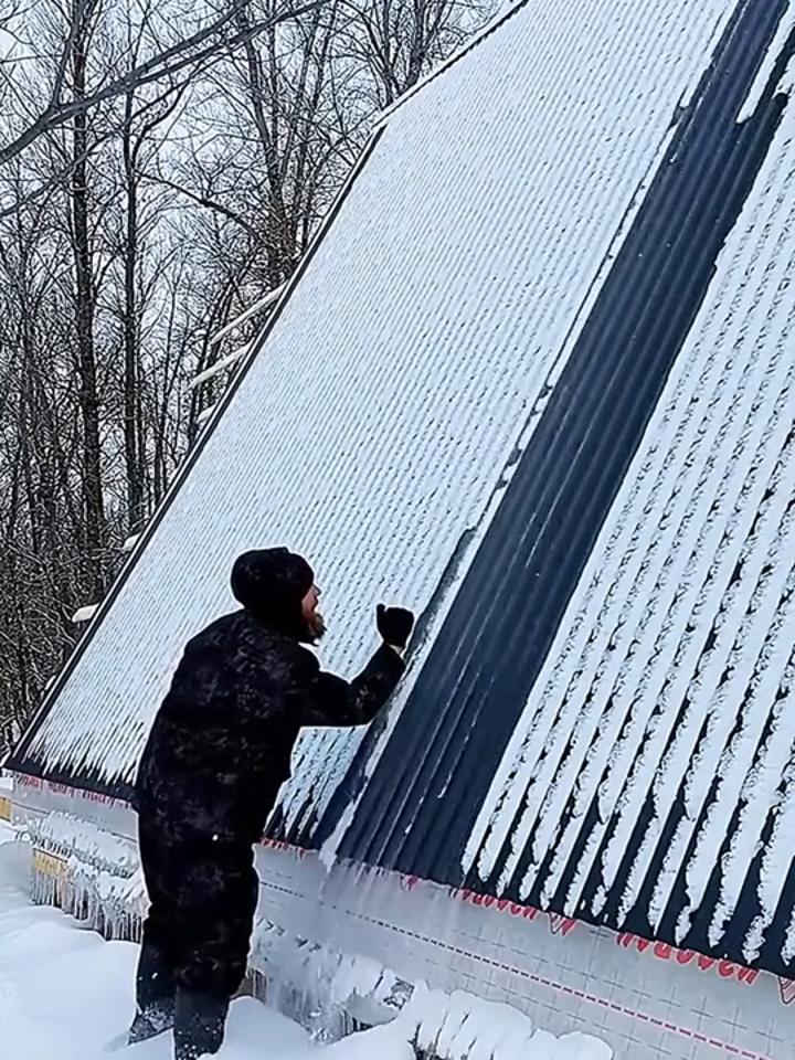 阳光房房顶下雪咋除雪图片