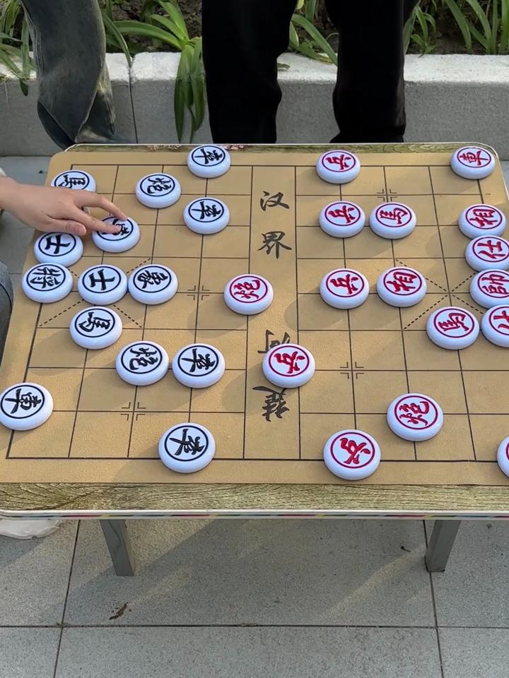 街头象棋从宽图片