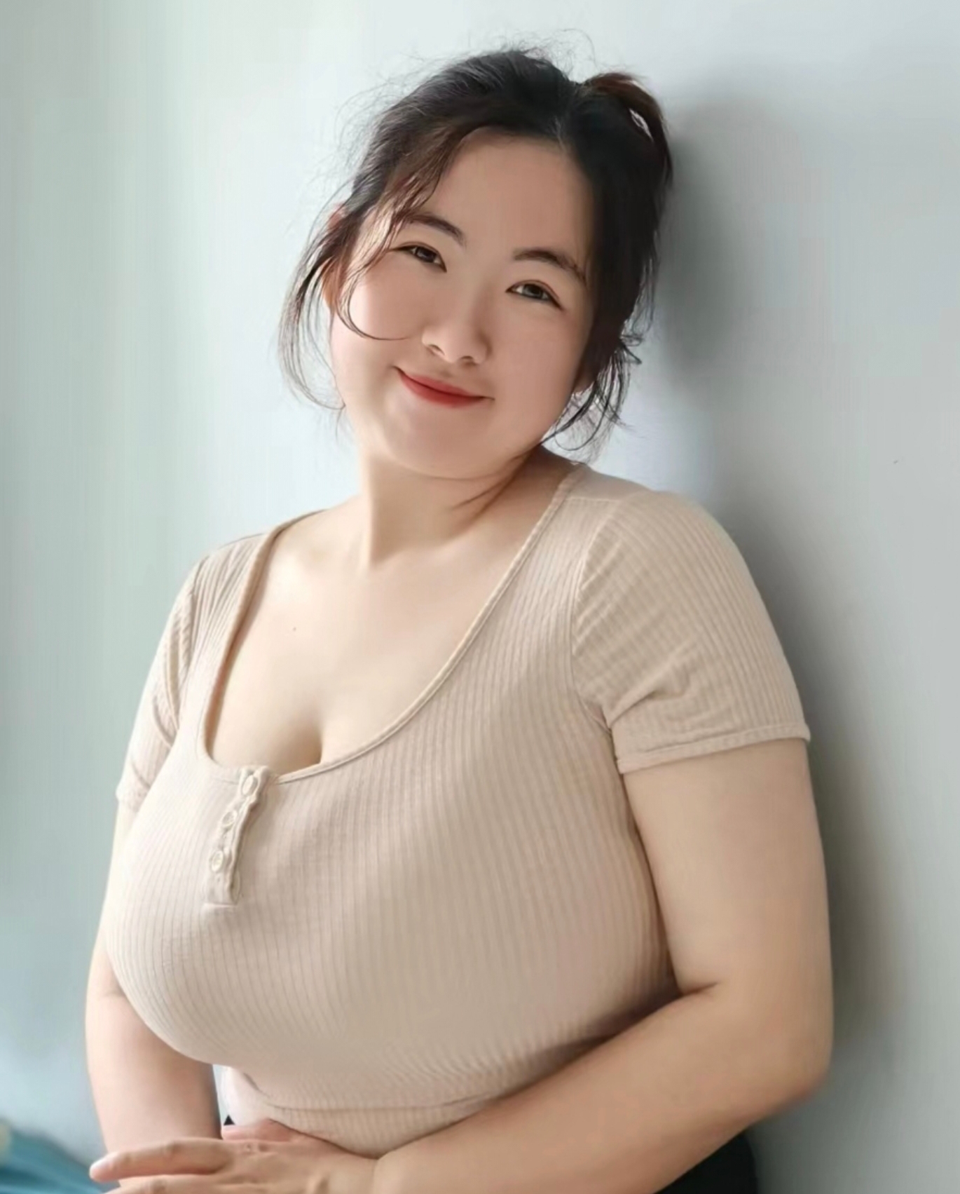 一点微胖谈恋爱的时候其实我是很抗拒的虽然我喜欢那种健康的女生