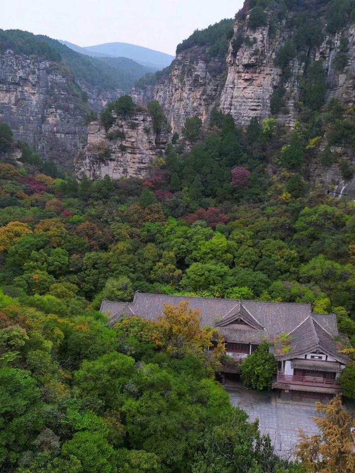 济南一线天藏龙涧图片图片