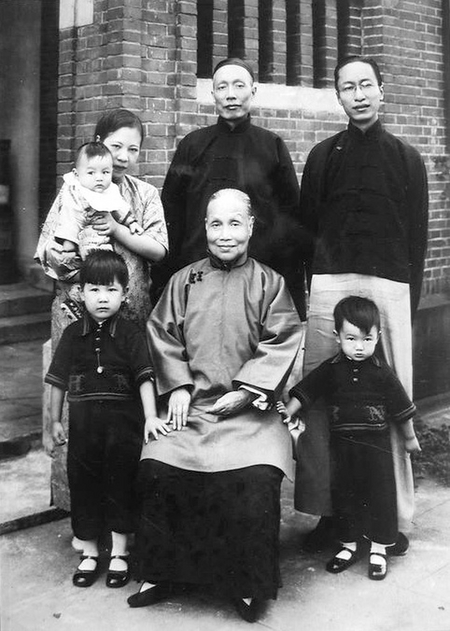 同治七年(1868年),老曾为女儿制定了一个功课单,要求她们每天只做四件