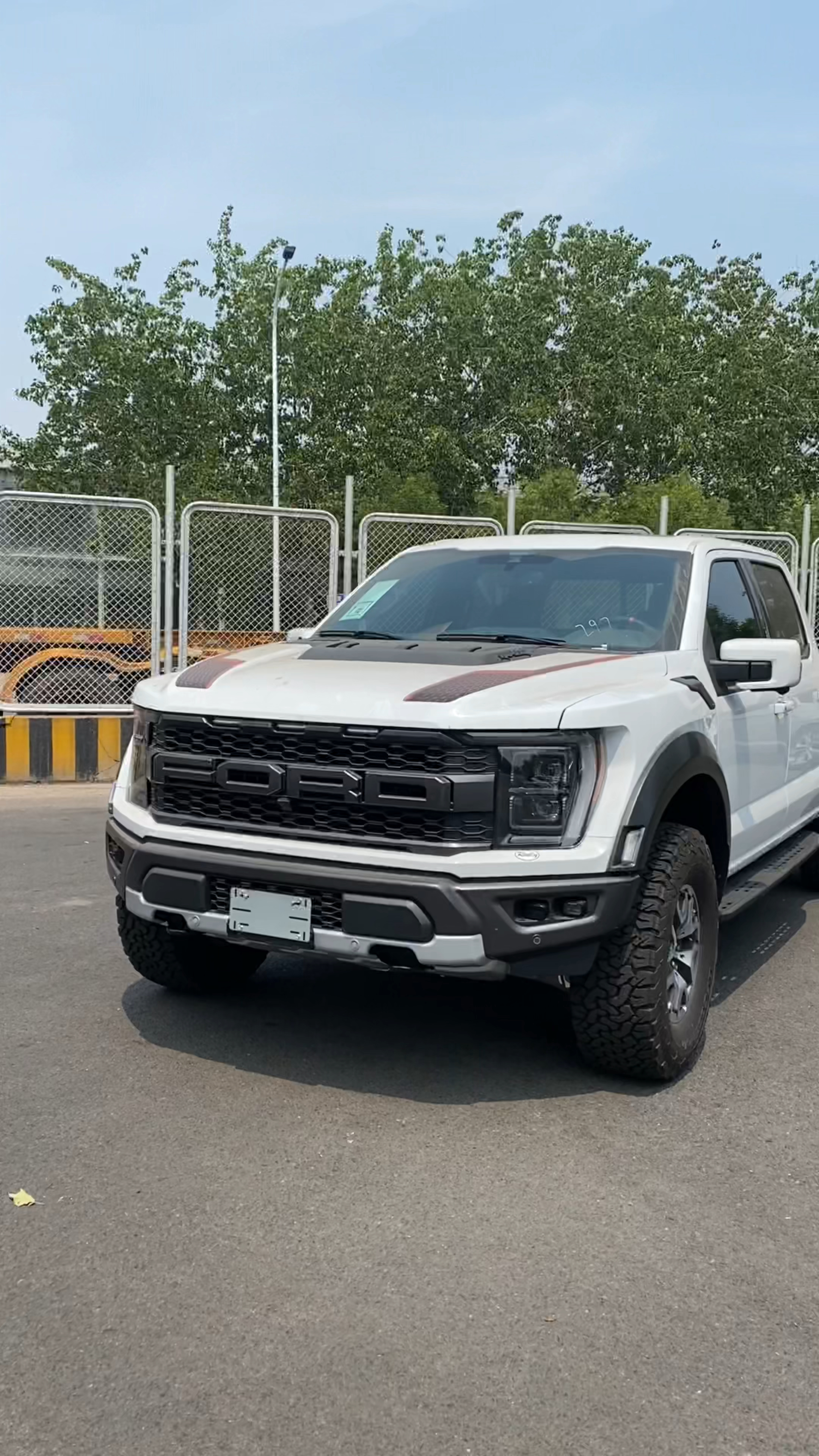 2022款福特猛禽450匹马力510牛米