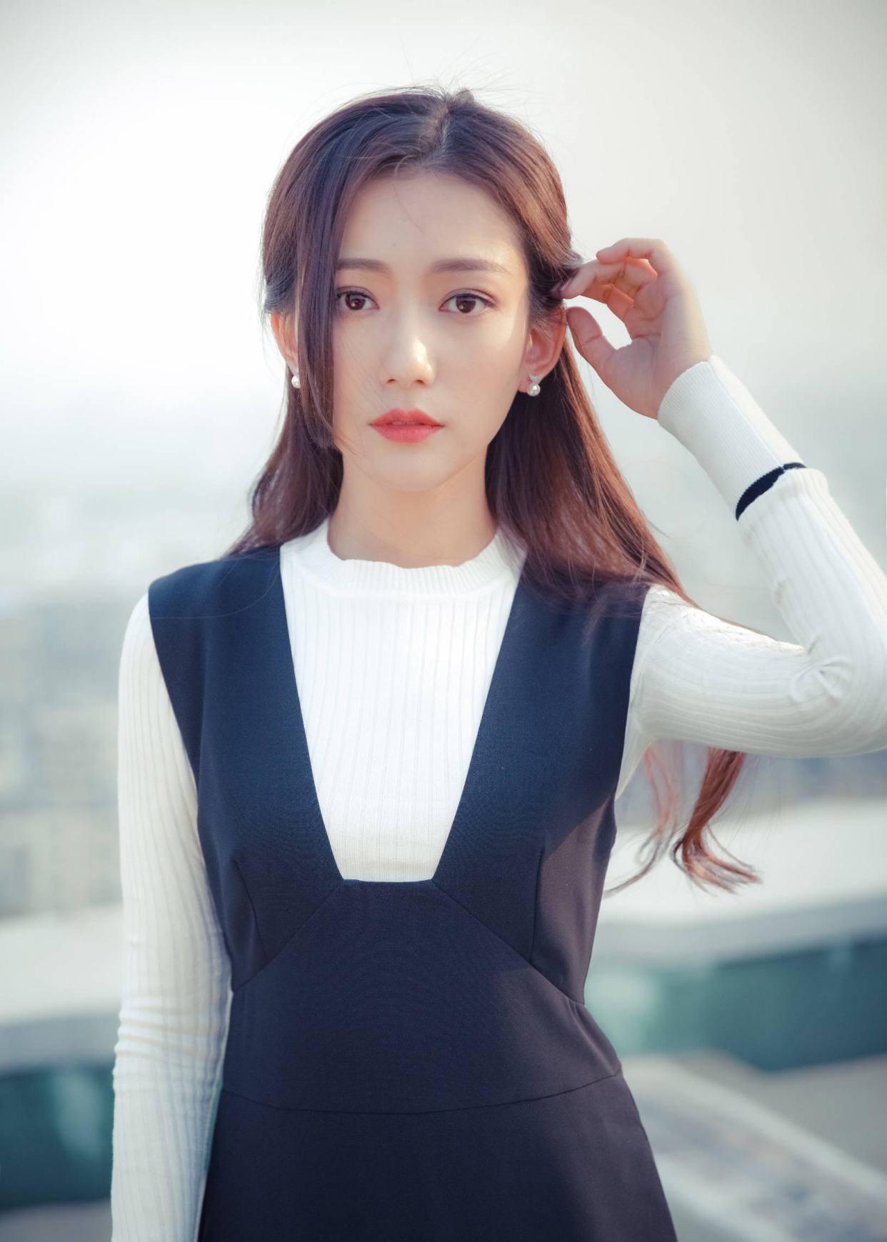 王姿允:花容月貌,面若桃花