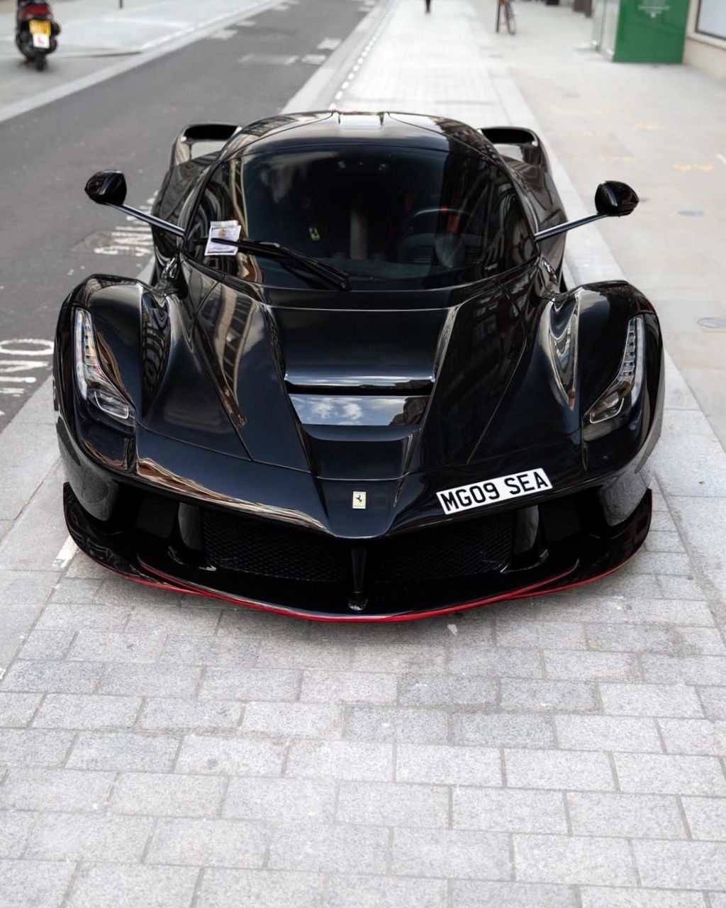 三大神车之一:法拉利马王 拉法