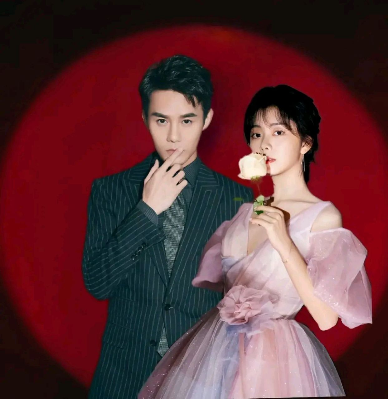 真心希望王凯和谭松韵在一起早日官宣!