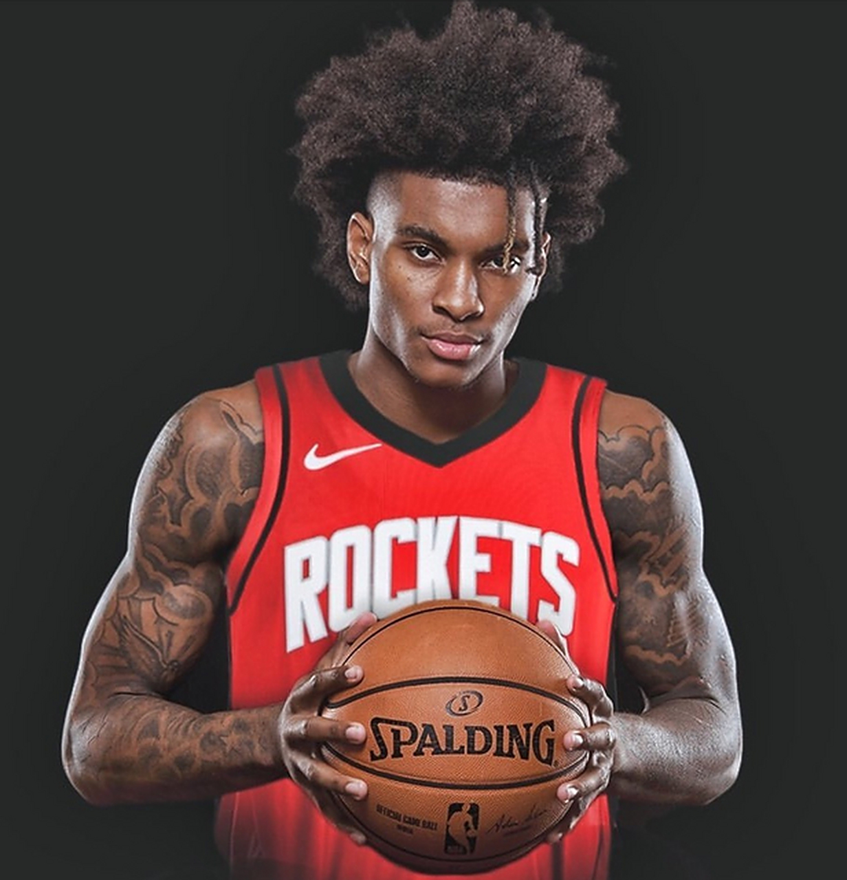 火箭队新星小凯文波特自毁前程,殴打女友被纽约警方带走  据美国媒体