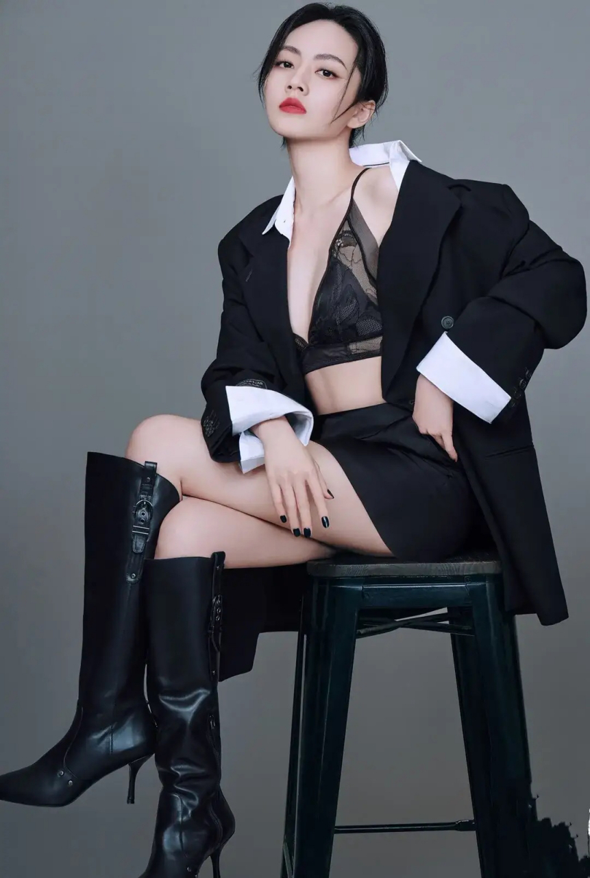 性感气质女神-刘惜君